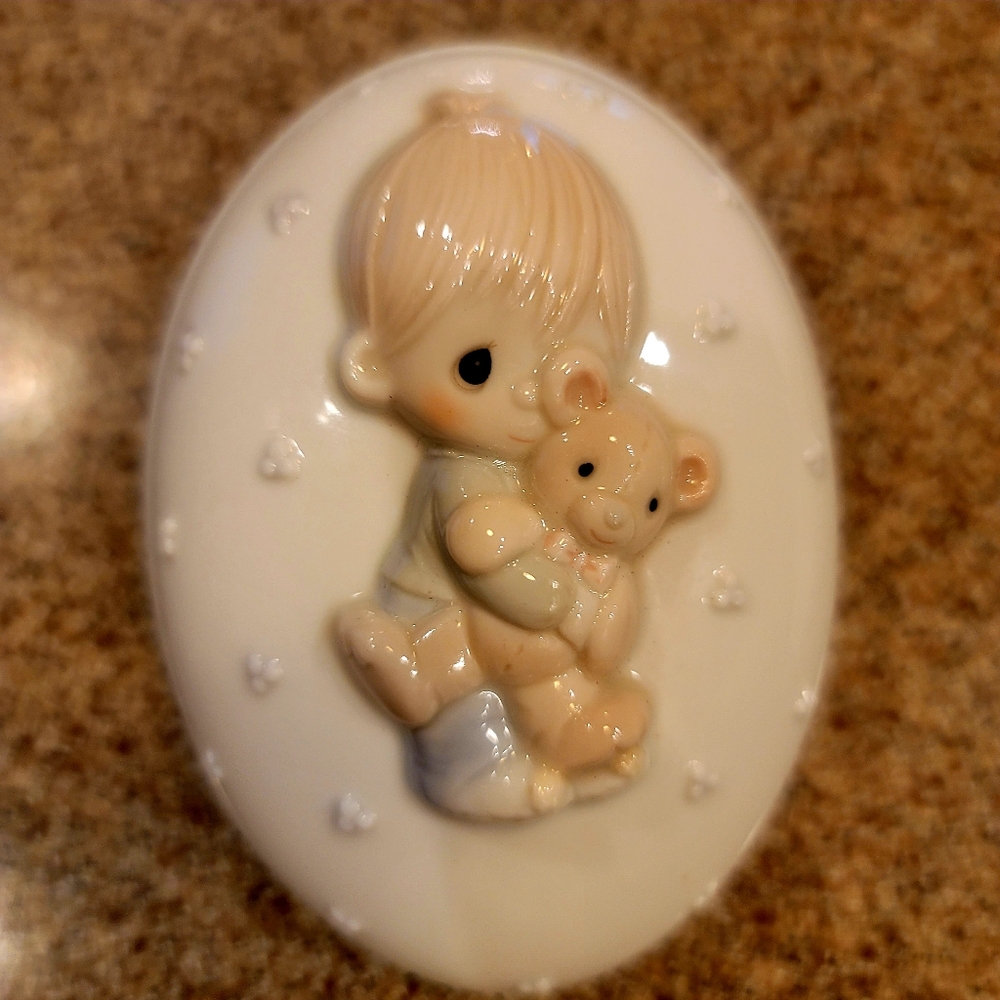 Vintage Precious Moments Night Light